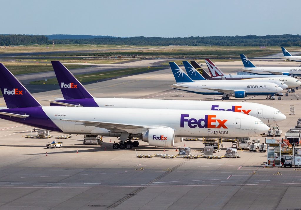 Fedex planes being loaded